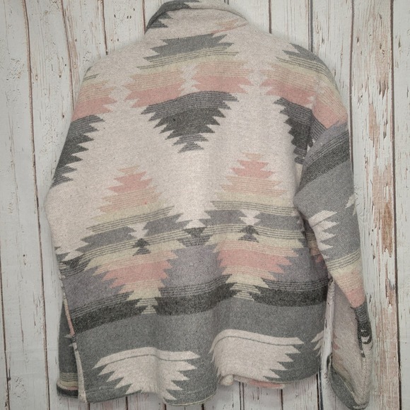 Vintage Charm Jackson Hole Aztec Print Shirt Jacket Sz Small - Picture 2 of 4